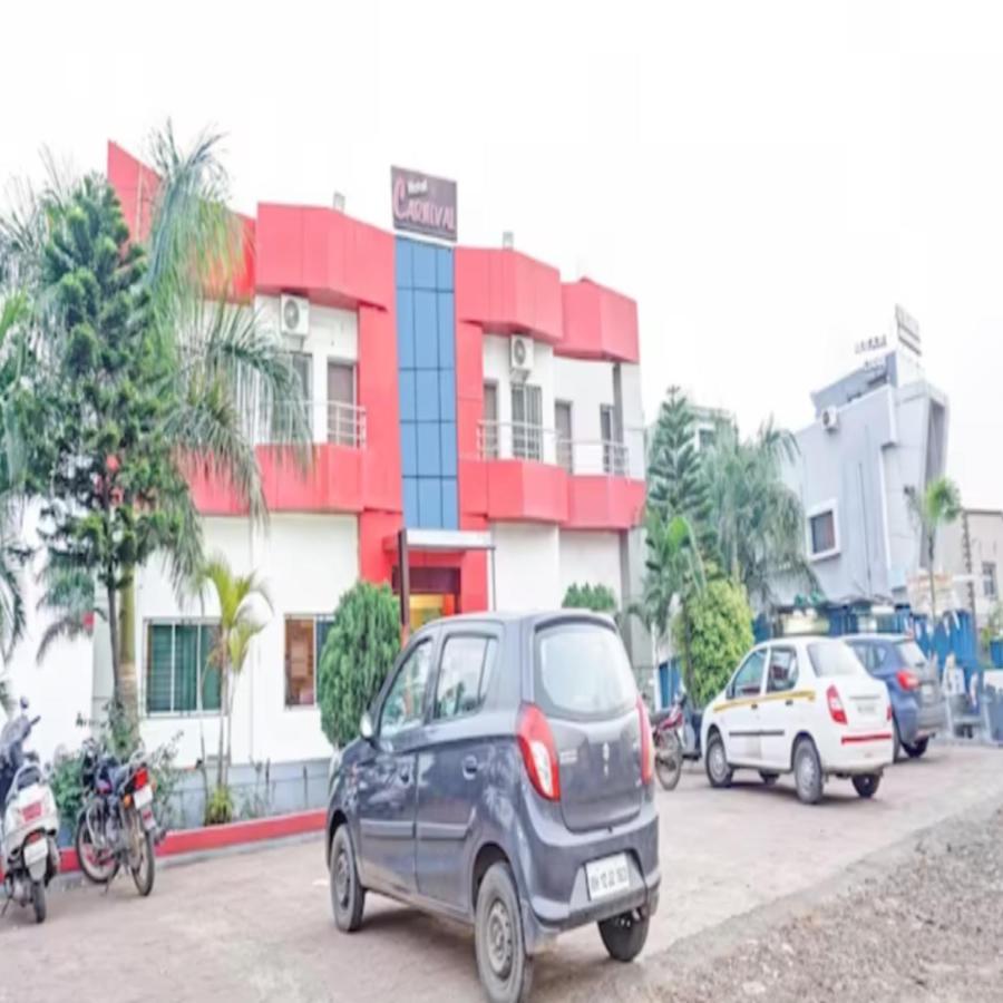Carnival Hotel Pune Exteriör bild